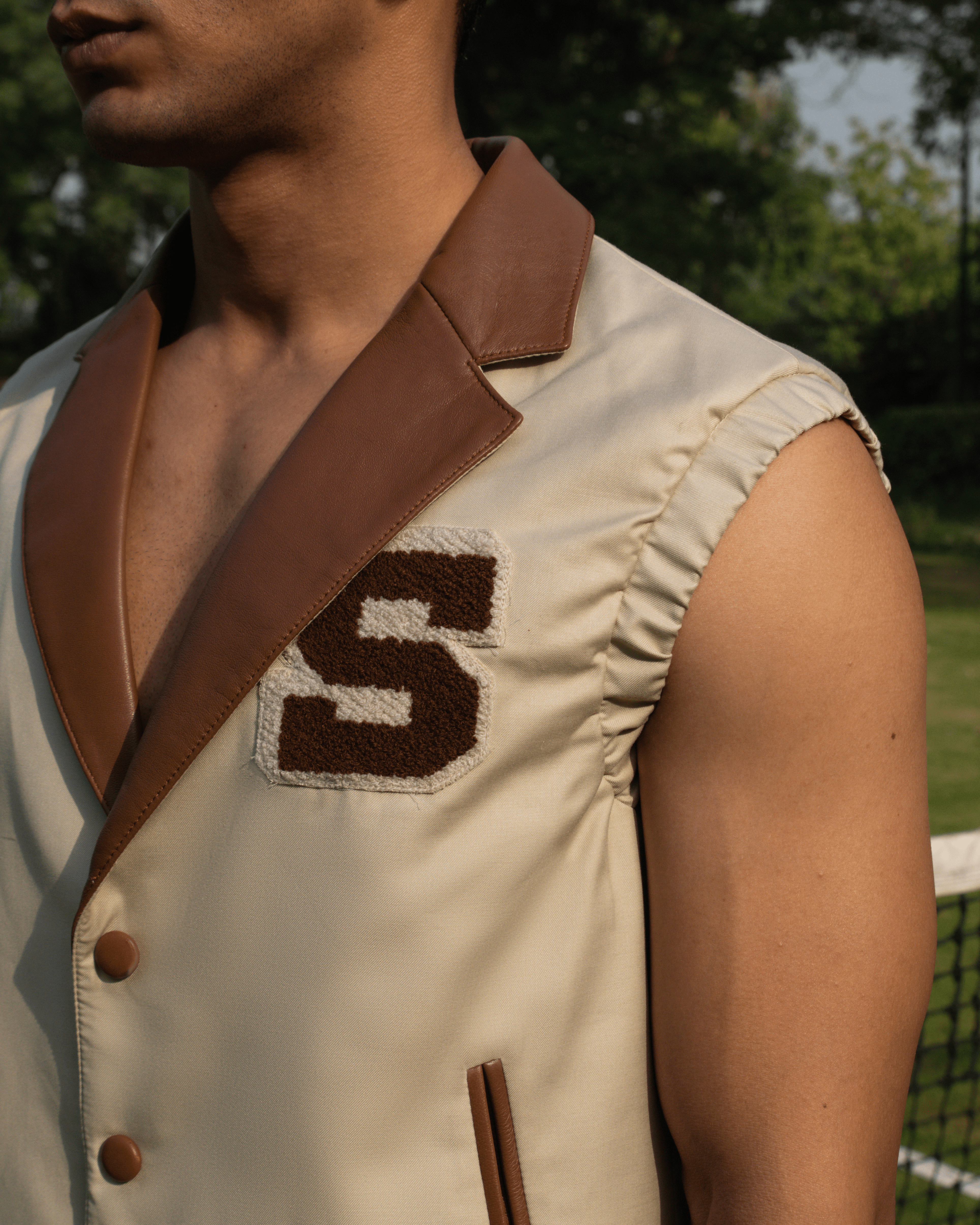 COUNTRY CLUB VEST