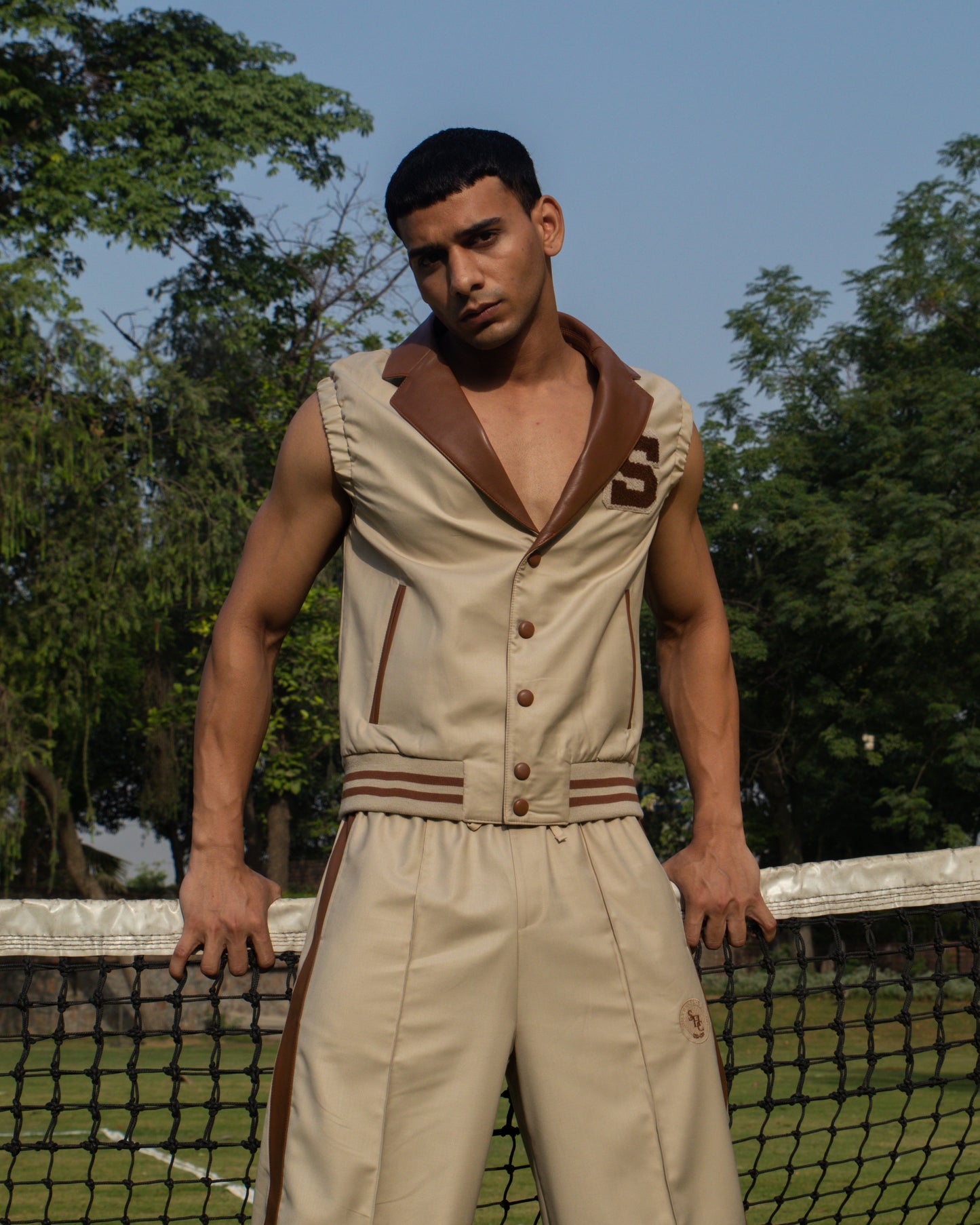 COUNTRY CLUB VEST