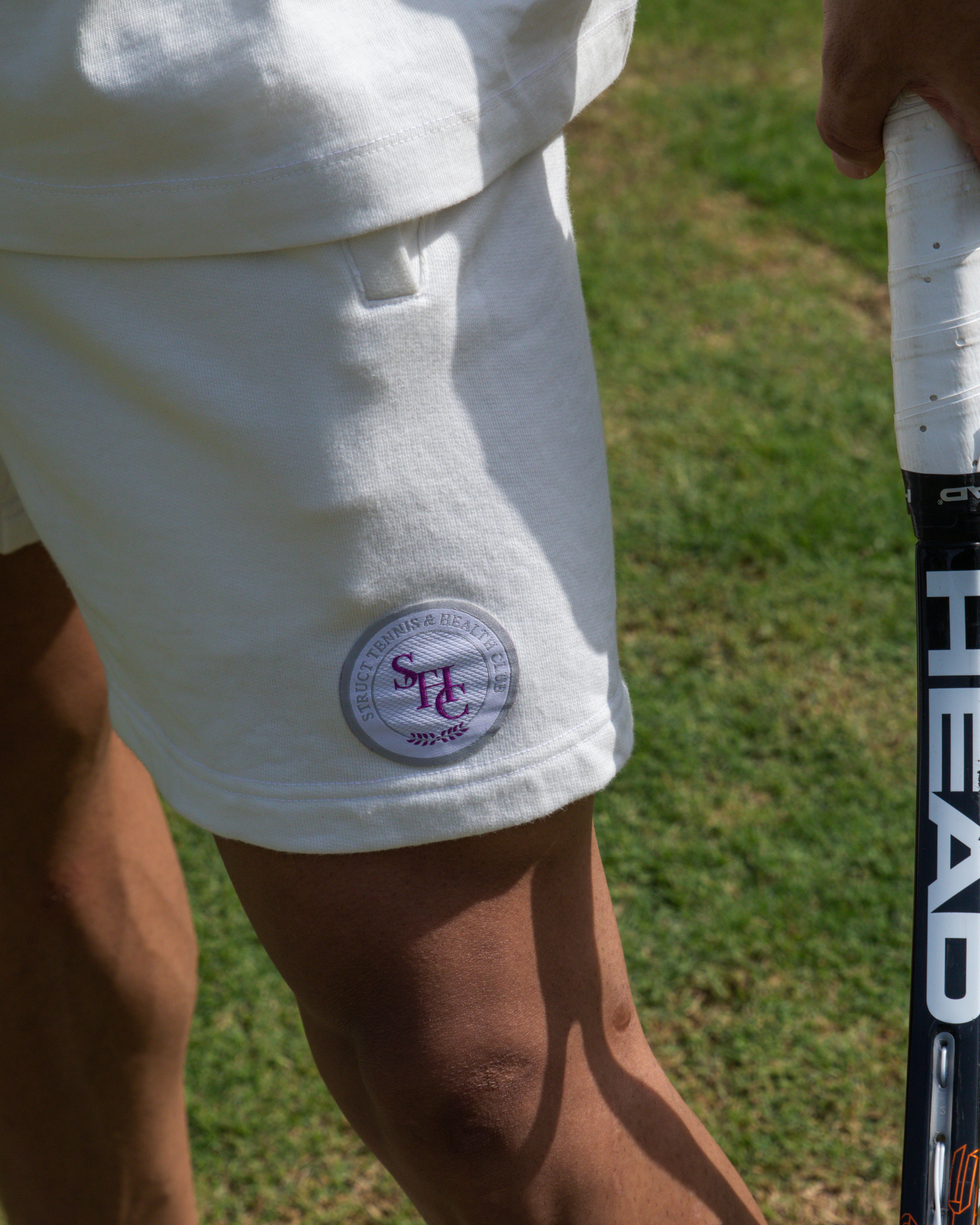 TENNIS WHITES SWEAT SHORTS